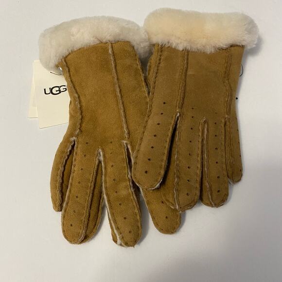 NWT UGG women’s large pierced perforated shearling gloves - Picture 1 of 6